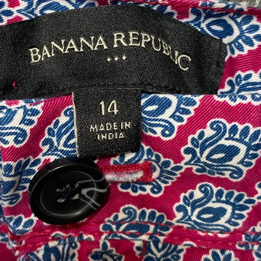 Banana Republic Hampton Fit Chino Shorts Womens 14 Pink Blue Medallion Casual